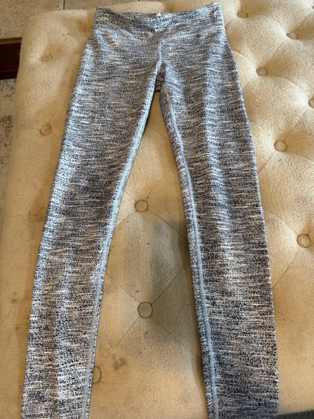 Ivivva Girls Marled Navy and White Leggings